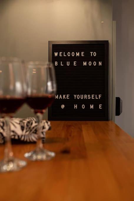 Blue Moon. Cozy Apartment Near Iulius Mall Клуж-Напока Екстериор снимка