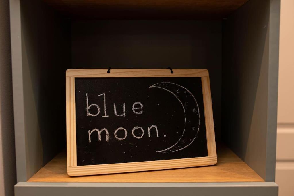 Blue Moon. Cozy Apartment Near Iulius Mall Клуж-Напока Екстериор снимка